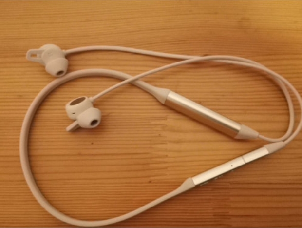 蓝牙耳机|轻盈质感立体音效，挂脖式蓝牙耳机，带来自在聆听体验