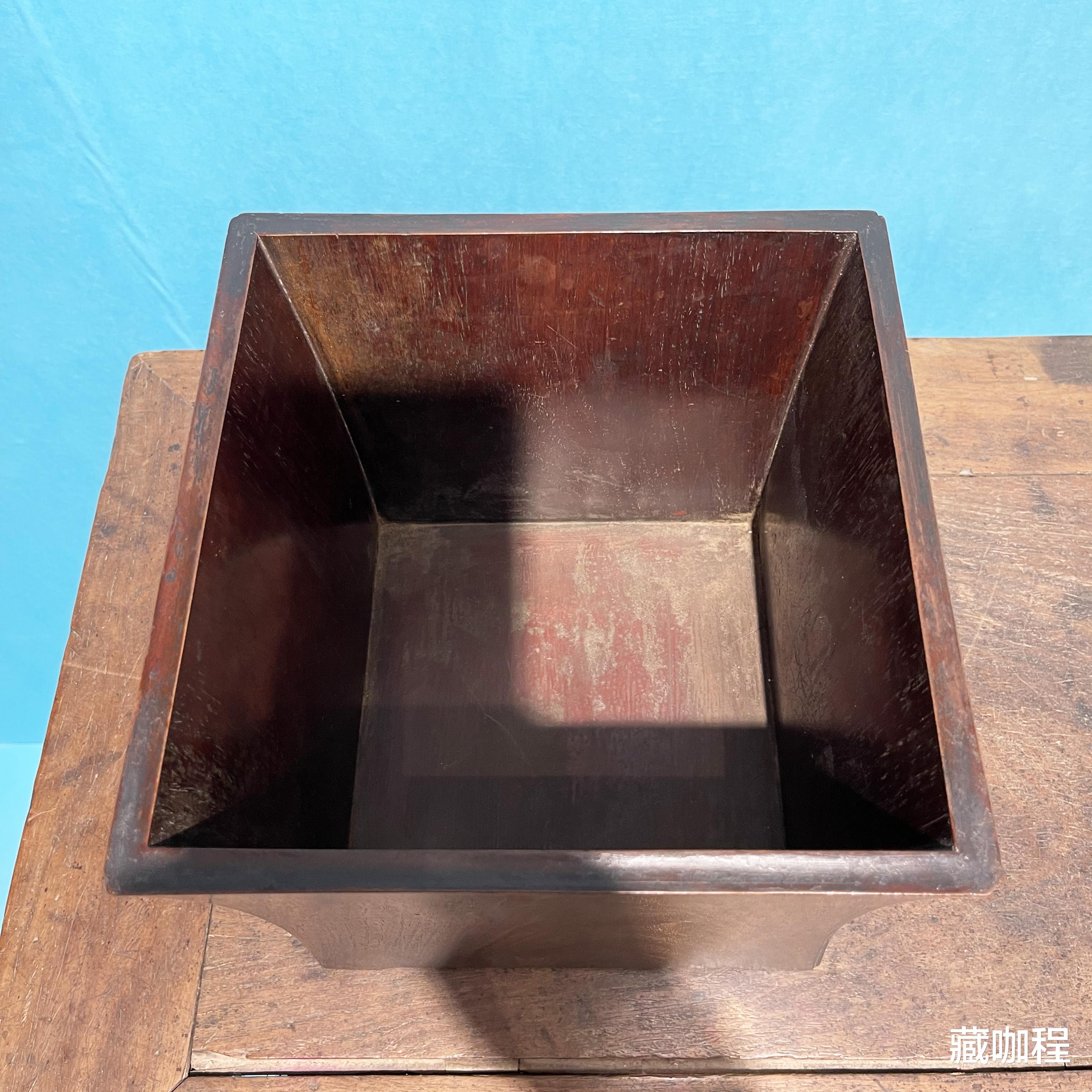 笔筒|弧面一木四开,黄花梨方形敞口笔筒6.9万成交