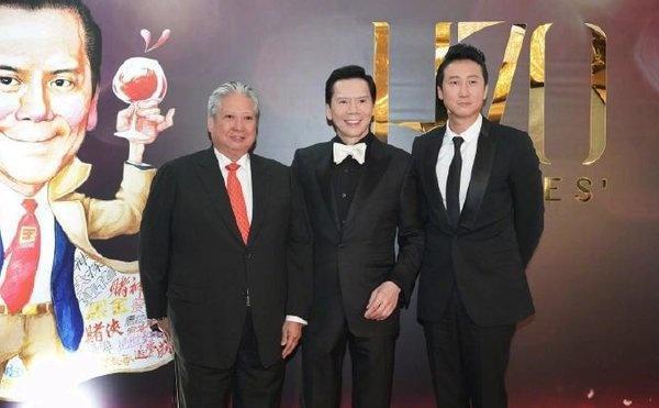 向华强|向华强70大寿众星云集:12位影帝齐聚,3位实力派影帝缺席!