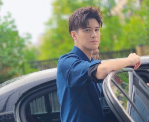 电影|又一甜宠剧定档，女主和自己笔下人物恋爱，还自带吐槽