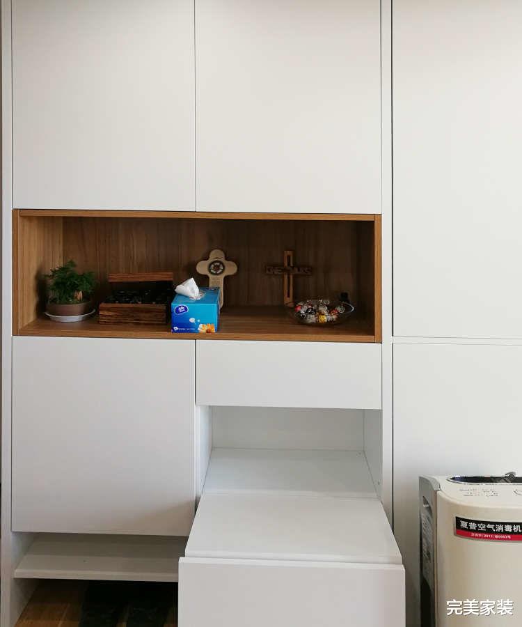 37平方米一居室的升级,家有两个大浴缸,还有迷你家庭图书馆