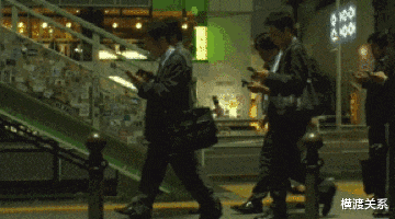 刘亦菲|刘亦菲陈晓“埋颈吻”封神,可这颈纹却让人下头