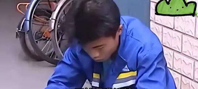 回顾:35岁老板娘爱上年轻小伙,怀孕后却被抛弃,只赔了一千块