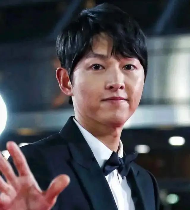 宋慧乔|宋慧乔和宋仲基，结婚不到两年后离婚，如今两人境遇大不相同