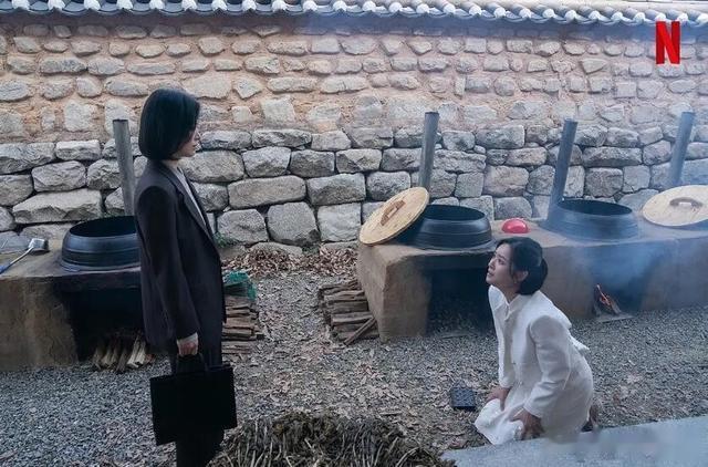 宋慧乔|Netflix王炸韩剧《The Glory》:为何全网都在期待宋慧乔的回归?