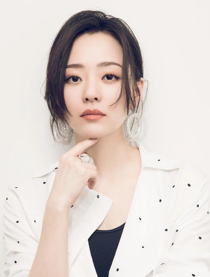 威尔|张靓颖：我与冯轲相爱15年，分开后被骗六个亿，恩爱背后全是心酸