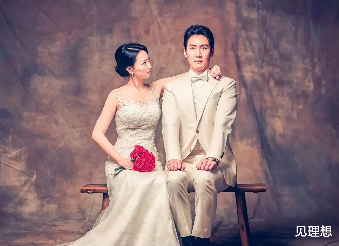 |某女星被曝婚内出轨，与老公好友多次酒店开房，还一起吸食du品！