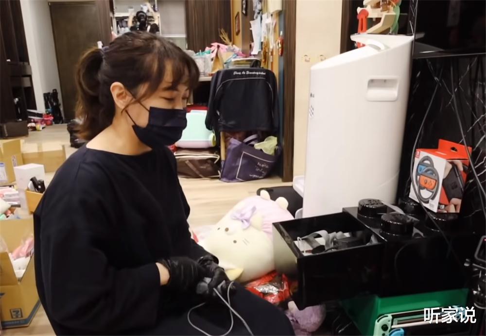 一家三口99㎡的家实在太乱，杂物如山，请9名整理师7小时收拾干净