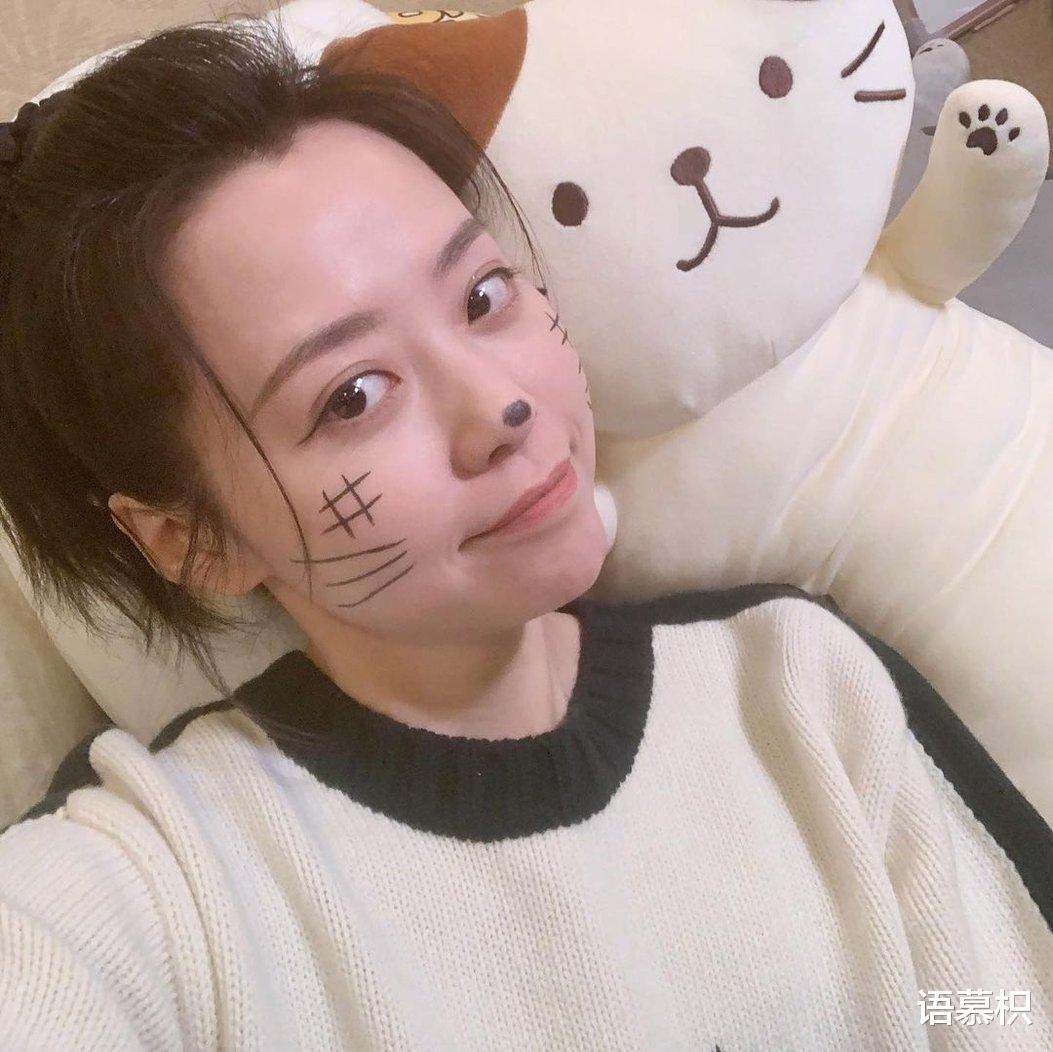 张靓颖|张靓颖为演出故意染疫，称确诊后皮肤变好人变瘦，网友狂轰太自私