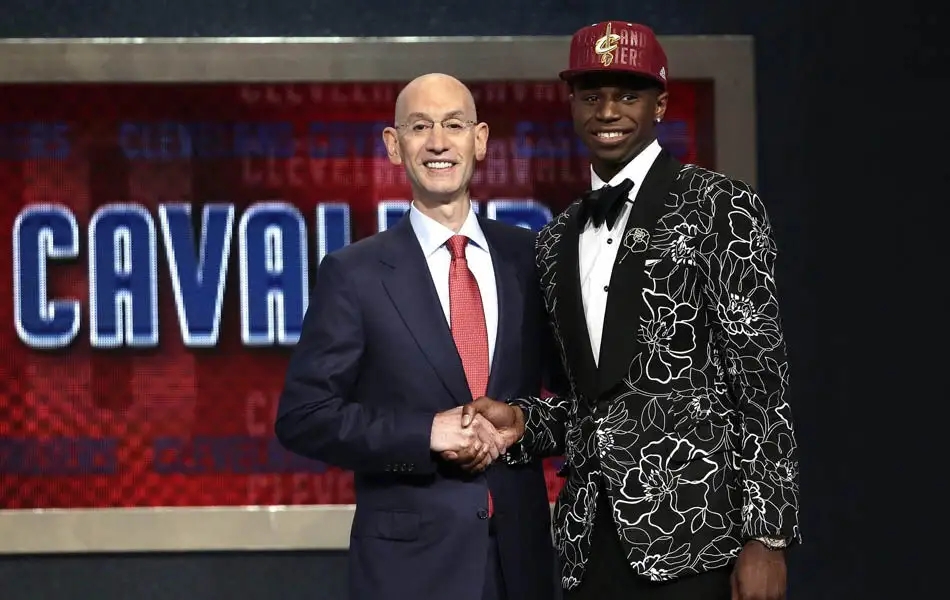 维金斯|在NBA，没有人永远十七岁，但有人永远十七分