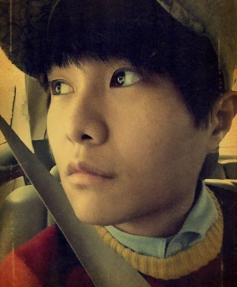 胡鸿钧|整容成瘾被嘲削骨还父，男女通吃恋上绯闻女王，如今全靠谁红和谁玩？