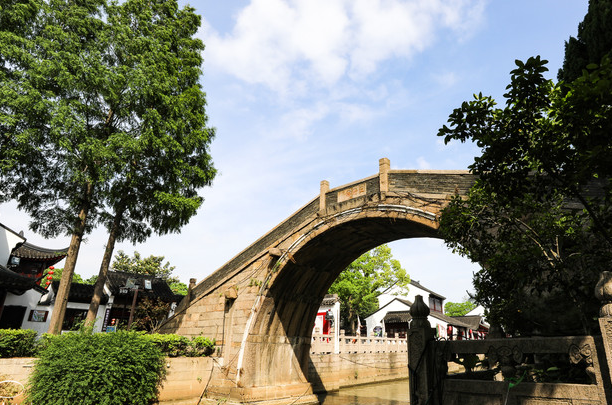 苏州|苏州最有名的景区,因一首诗一炮而红,如今以钟声闻名