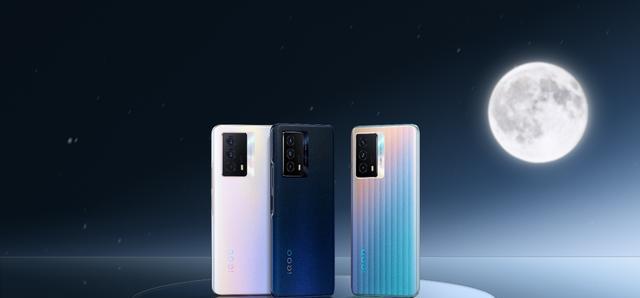 vivoY77正式开售,但这款新机依旧值得买