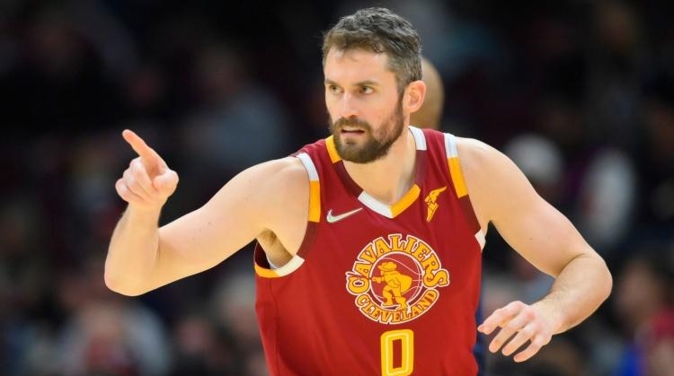 湖人队|恭喜！NBA宣布全新决定，贝弗利兑现承诺，湖人3换2交易建议来了