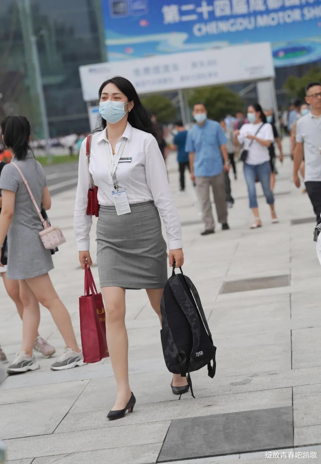 职业装|轻松提升气质的穿法,舒适随性展现时尚魅力,耐看又精致