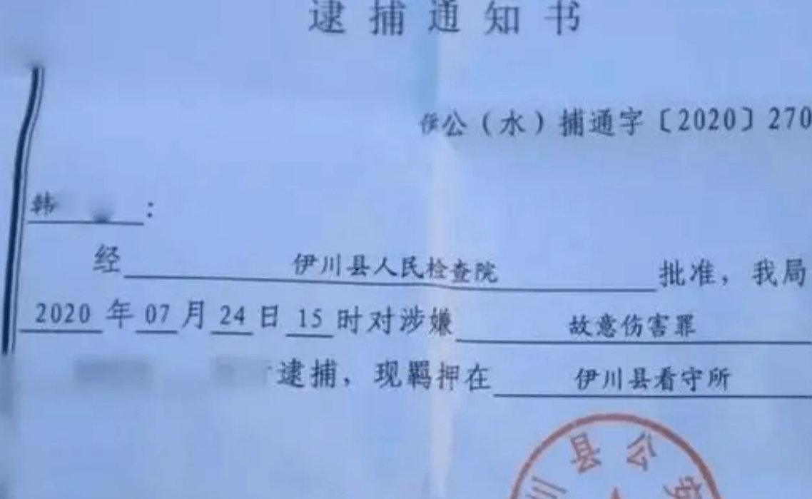 2019年，小伙因保护自家烧鸡被判刑，出狱后上诉：被抢还要坐牢？