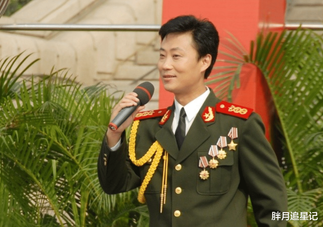 女孩|耿为华和郑佳离婚7年后,一个51岁依旧单身,一个37岁二婚入围城