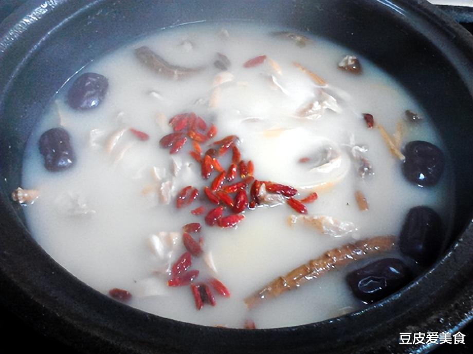 建议男人，有钱没钱，多吃这5种家常菜，补充营养，增强体质