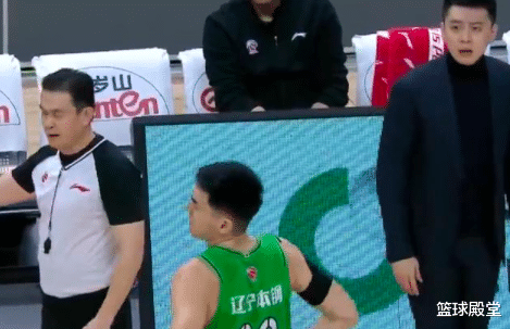 辽宁男篮|广东压制辽宁！杨鸣+3主力扭转劣势，阿联稳定输出，徐杰化身主攻