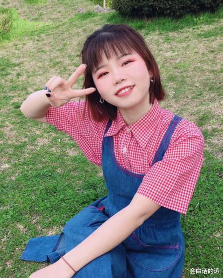 孙悦|孙悦“女王节”晒百变写真,可御可甜获网友点赞:不当明星可惜了