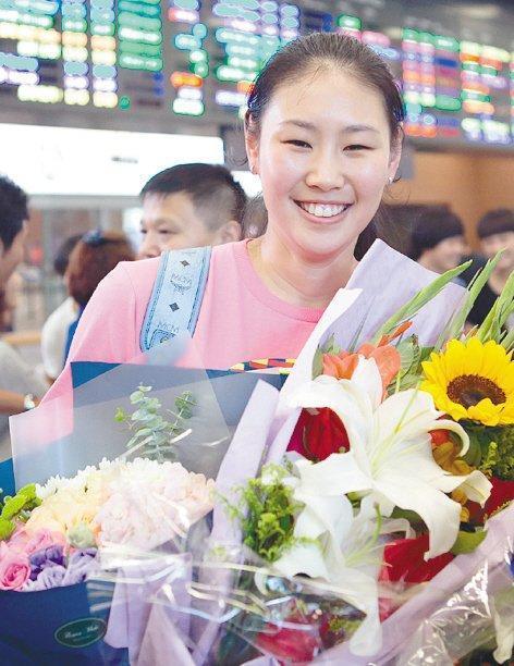 颜妮|35岁女排国手颜妮恋情曝光？男方大2岁，英俊浪漫，曾霸道示爱