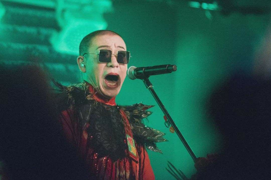 梁龙|人物志·梁龙：不想拍戏的美妆博主不是好摇滚教母