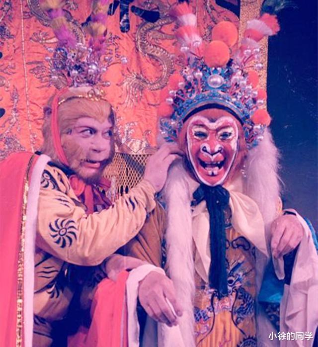 六小龄童|猴王六龄童追悼会：唐僧送最后一程，现场上千人送行