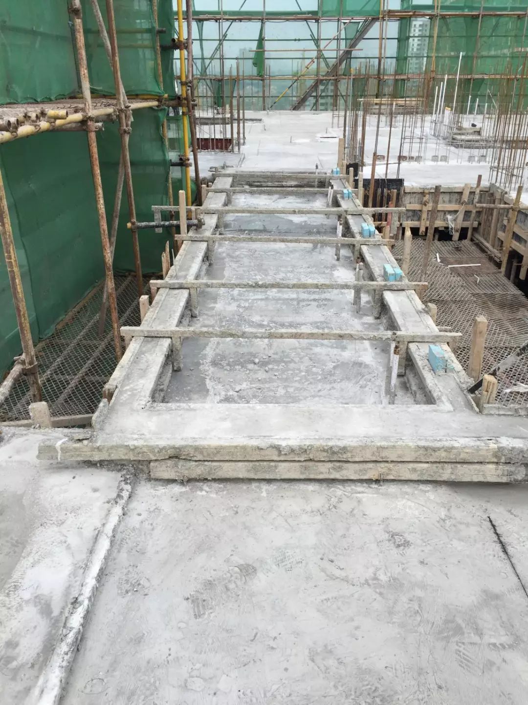 厨卫间构造翻边施工：一次成型，根治渗漏！