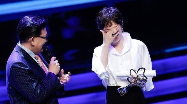 海清|明星资助贫困学生太心酸，有的资助十年被诬告，有的夺夫上位！