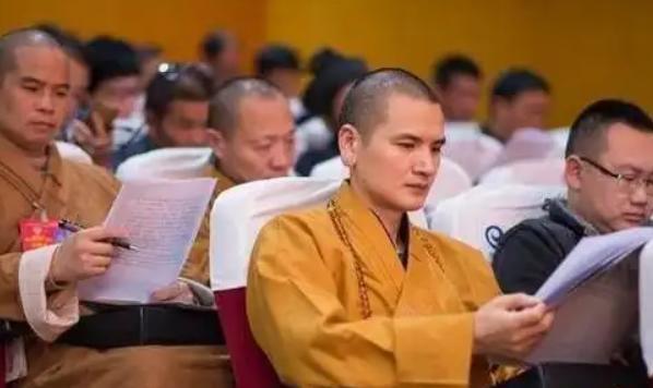 求职简历|各地不少寺院公开招聘，月薪大约1万还是双休，专科生也有机会