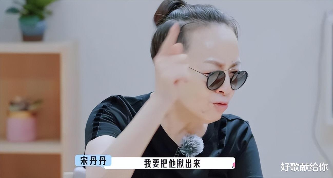 何炅|电视上力挽狂澜的“名场面”,现场有多惨烈,救场就有多漂亮