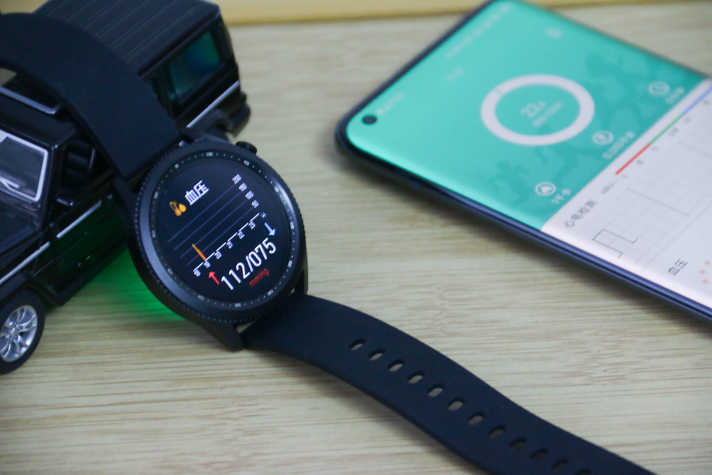 客服|戴在手腕上的体检小护士,dido血压心电图E10智能手表体验