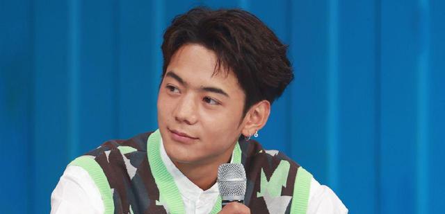 |从“沧桑大叔”到“白面小生”，网红丁真到底经历了什么？