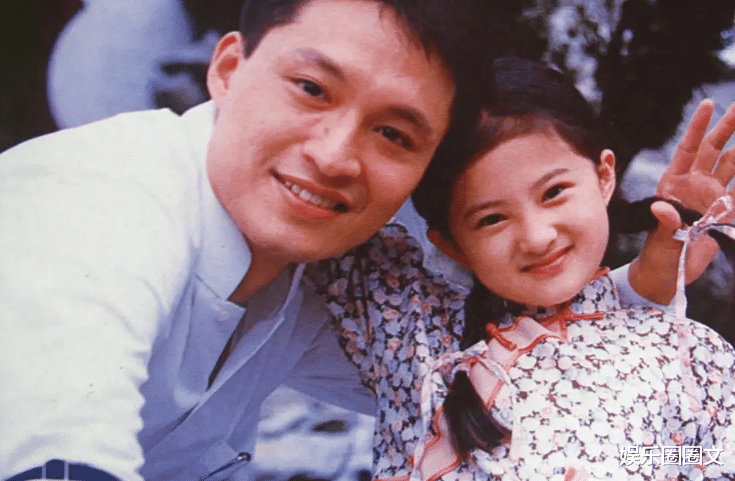 无敌县令|《无敌县令》过去20年，才知道里面这么多“琼女郎”，方圆好美