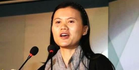携程|重庆万州女富豪彭蕾发家史：扔掉铁饭碗追随马云，如今身家225亿