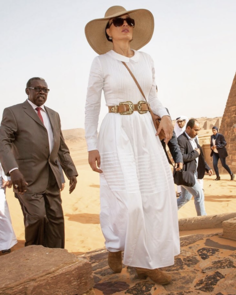 现代版《延禧》璎珞传!她由囚犯之女变太后并经营出全球最富王室