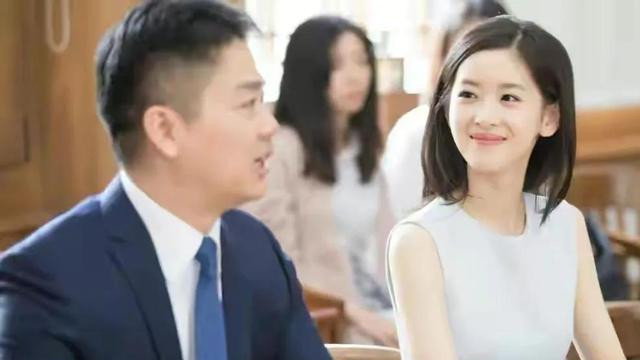 迪丽热巴|网友评大S婚恋竞争力不如章泽天3原因：学历低，眼光浅，没进取心！