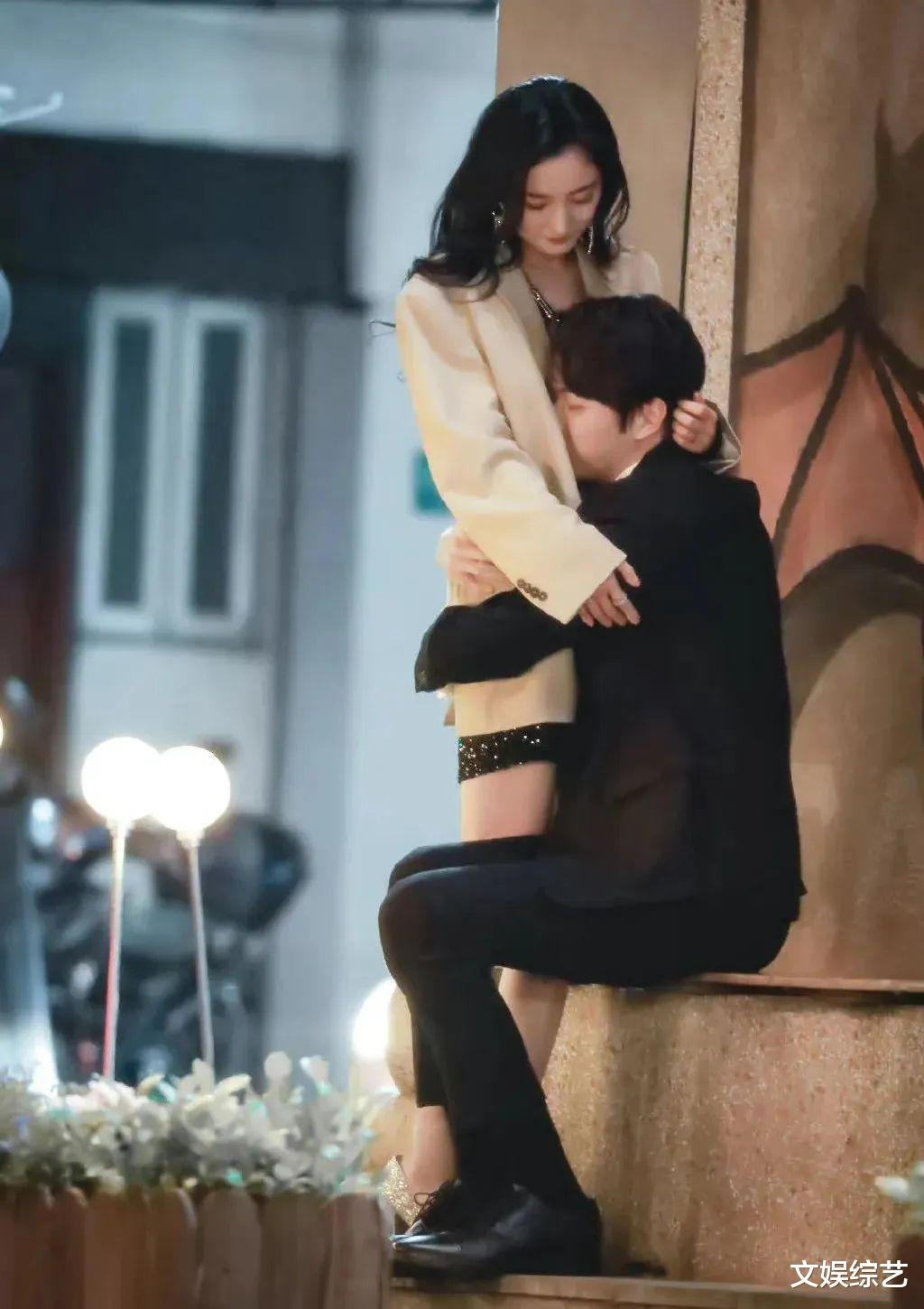 许凯|《爱的二八定律》:杨幂与许凯花式接吻,甜蜜画面让人羡慕