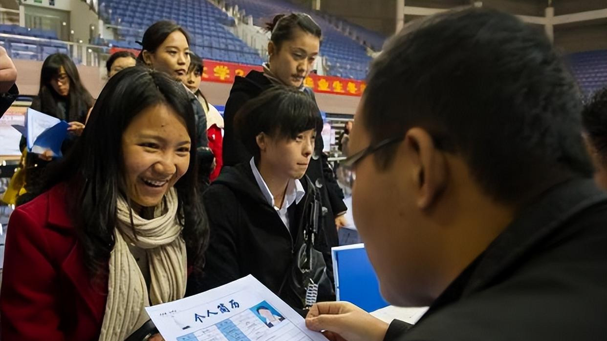 大学生|大学生投简历没有回应？央企HR坦言，这些大学生的简历会遭冷落