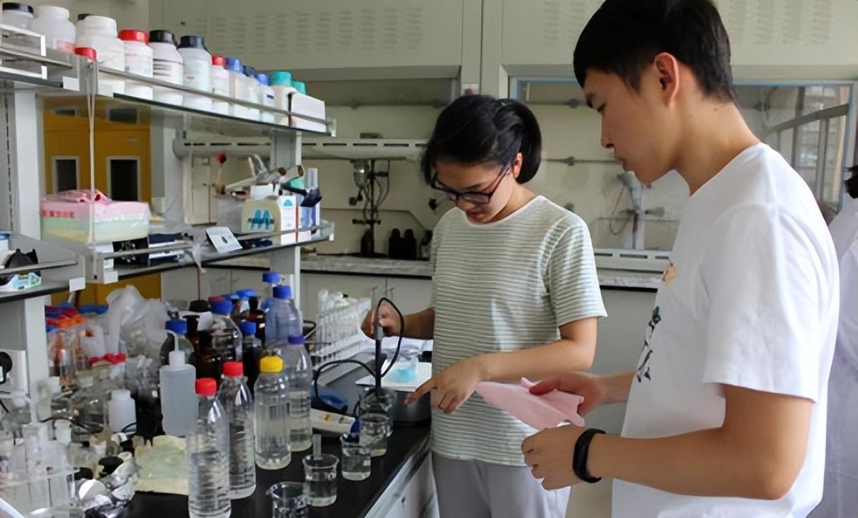 求职|家里经济实力不强,学生尽量避开这4类专业,找工作难度真的不小