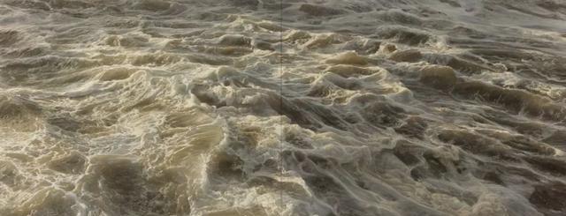 |他是职业赛车手，也是顶级超写实画家，用画作展现速度与激情