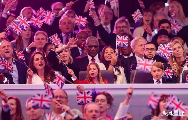 威廉王子|女王盛典万人空巷，威廉王子风光无限，落寞哈里不见了踪影