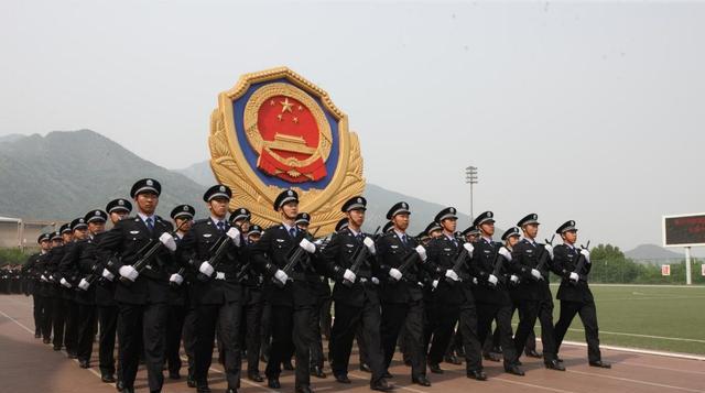 巫妖王|公务员“受欢迎”程度排行,税务未进前三,公安是榜首