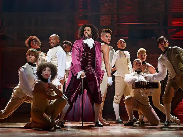 电影|这全球最大闹剧，越闹越恶心了