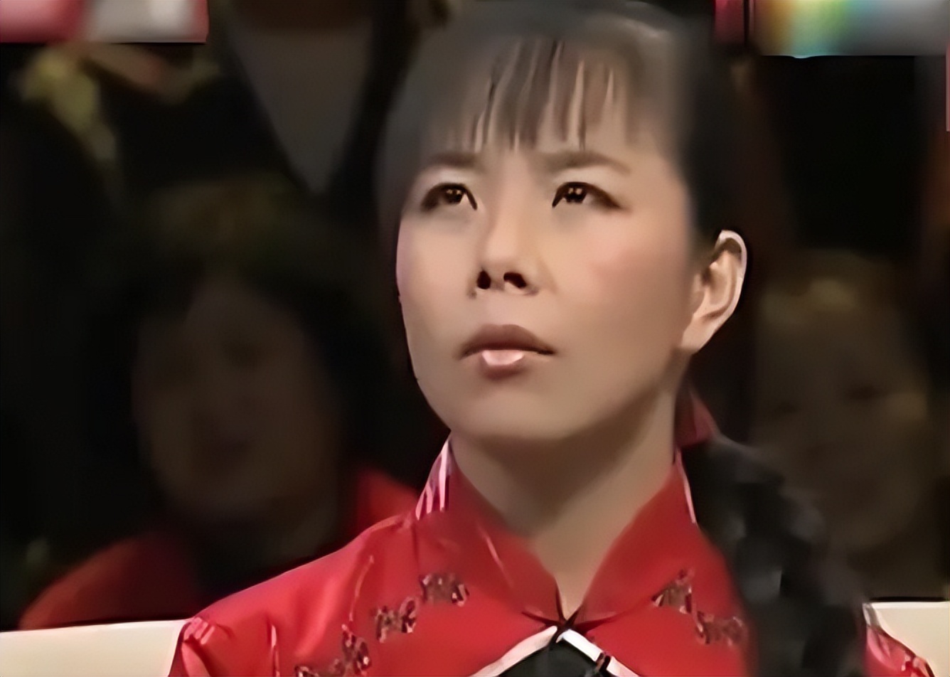 王二妮|王二妮: 22岁成名, 不忘初心嫁给农村初恋, 婚后被婆家宠成公主