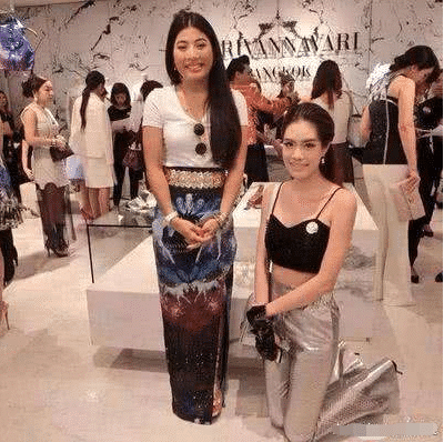 范冰冰|与泰国公主合照必须下跪？李连杰跪出王子既视感，范冰冰更霸气！