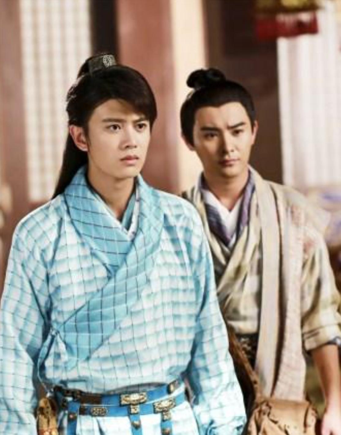 聂欢|任嘉伦:从运动员到明星,爆红时公布恋情,如今一家三口幸福美满