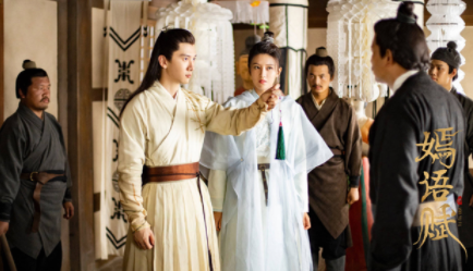 杨幂|杨幂公司旗下艺人，黄金男配，新剧准备搭档顶流男星！