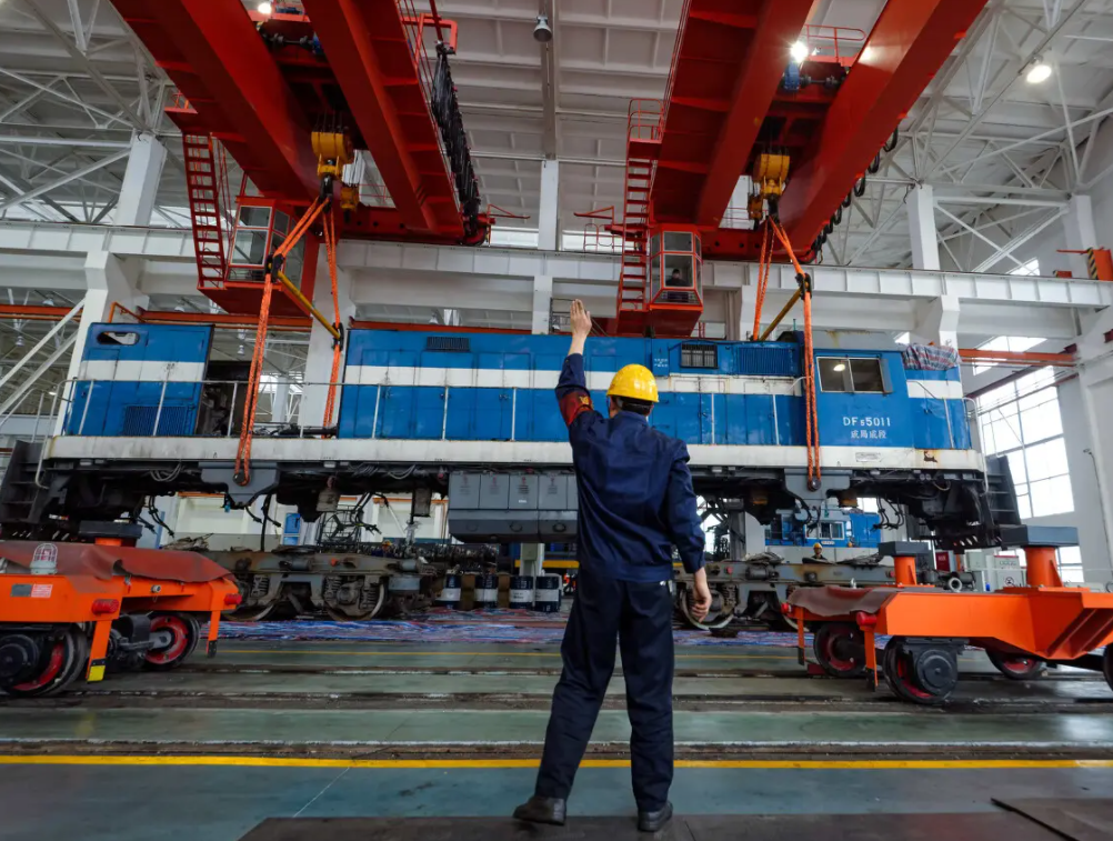 国企|“铁路局”招聘了,会给3类人“开绿灯”,符合条件有望优先录取