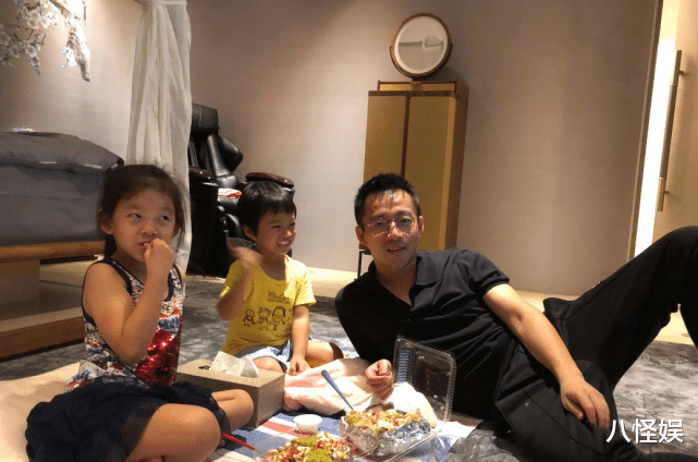 汪小菲|汪小菲新冠痊愈复工，嗓子沙哑脖子上肿包明显，身体状况令人担忧